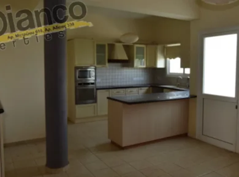 Room 4 rooms 292 m² Strovolos, Cyprus