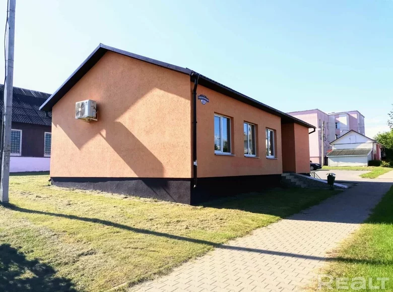 Tienda 92 m² en Stowbtsy, Bielorrusia
