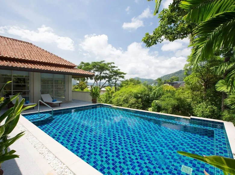 Villa de 3 habitaciones 250 m² Ban Kata, Tailandia