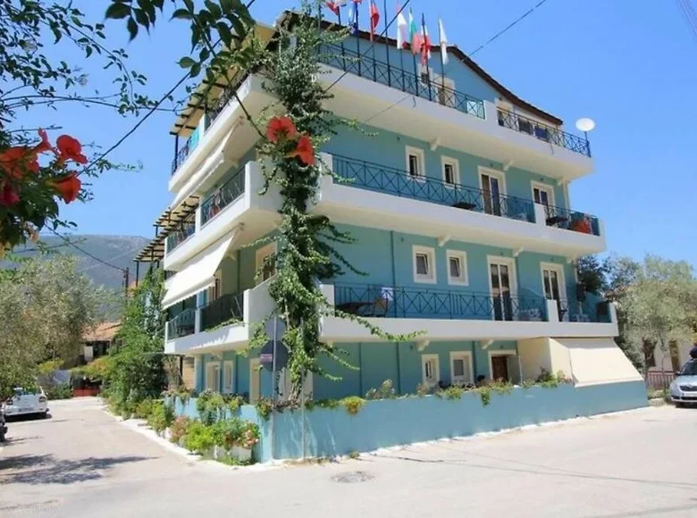 Hotel 840 m² en Vasiliki, Grecia