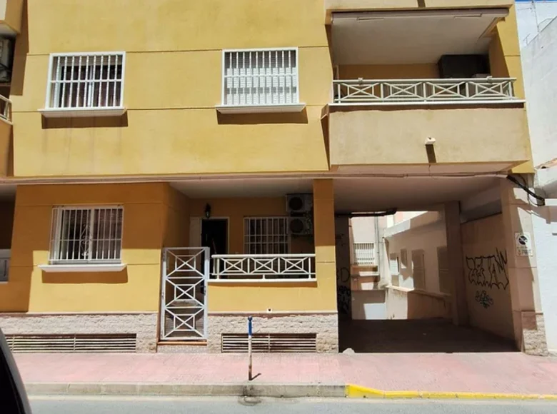 2 bedroom apartment  Torrevieja, Spain