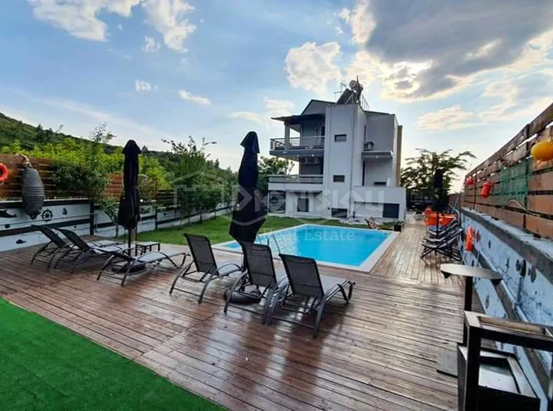 5 bedroom house 175 m² Toroni, Greece