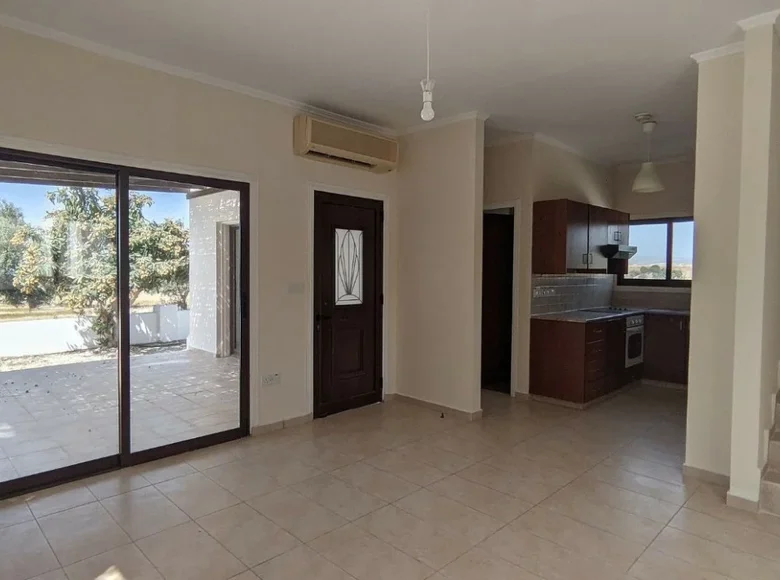 2 bedroom house 130 m² Kouklia, Cyprus