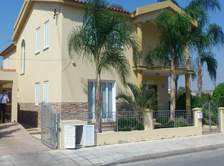 Dom 4 pokoi 350 m² Xylotymbou, Cyprus