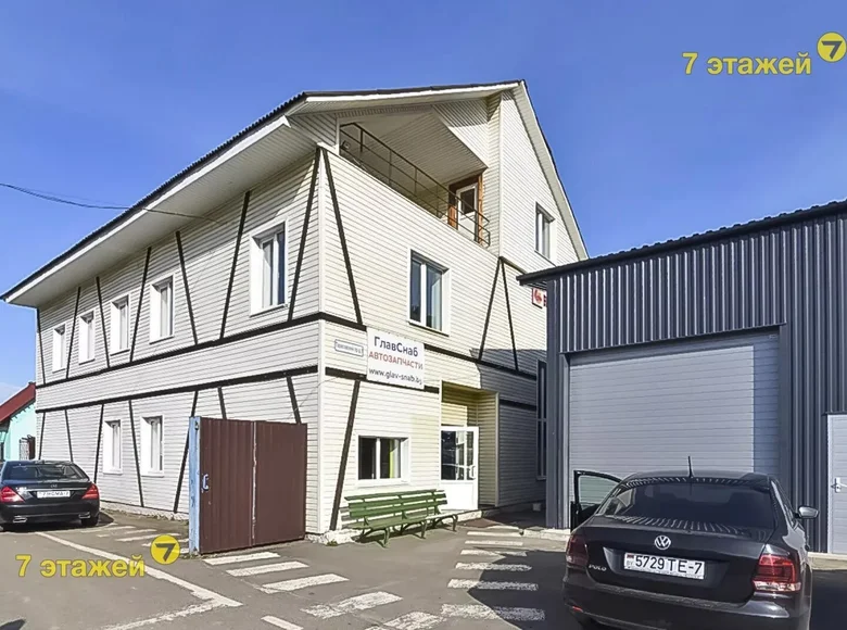 Oficina 141 m² en Tarasava, Belarús