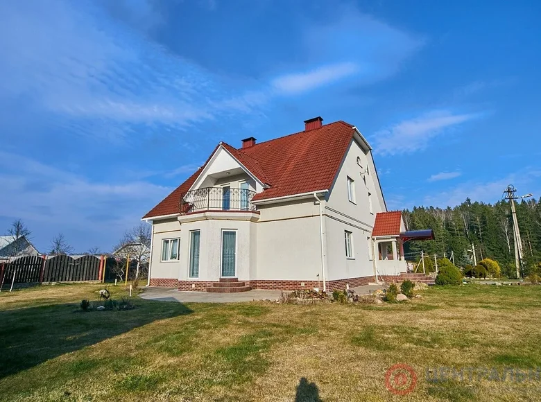 Cottage 399 m² Marjaliva, Belarus