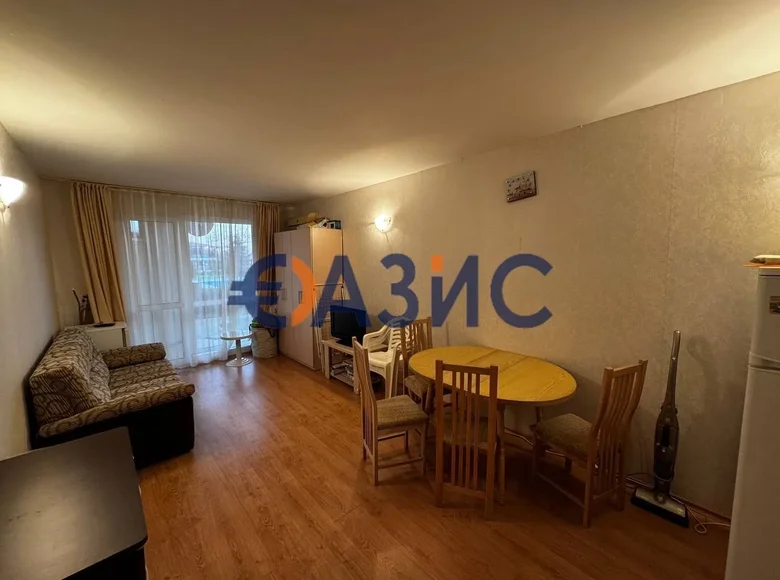 Квартира 2 комнаты 65 м² Равда, Болгария