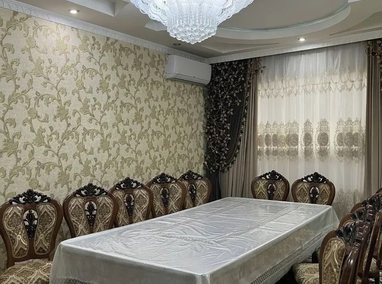 Kvartira 4 xonalar 84 m² Toshkentda