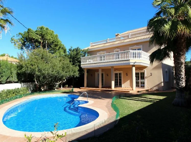 Villa de 7 dormitorios 400 m² Orihuela, España