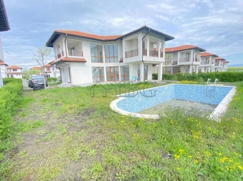 3 bedroom house 179 m² Aheloy, Bulgaria