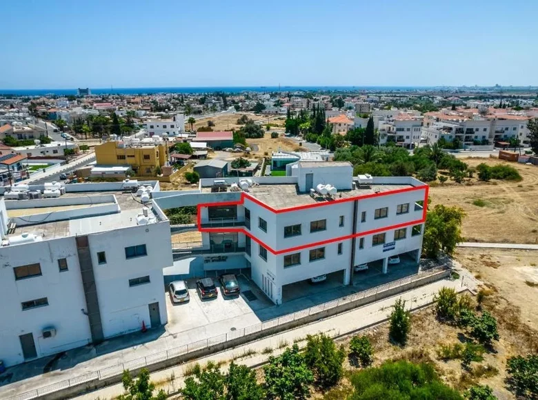 Коммерческое помещение 182 м² Oroklini, Кипр