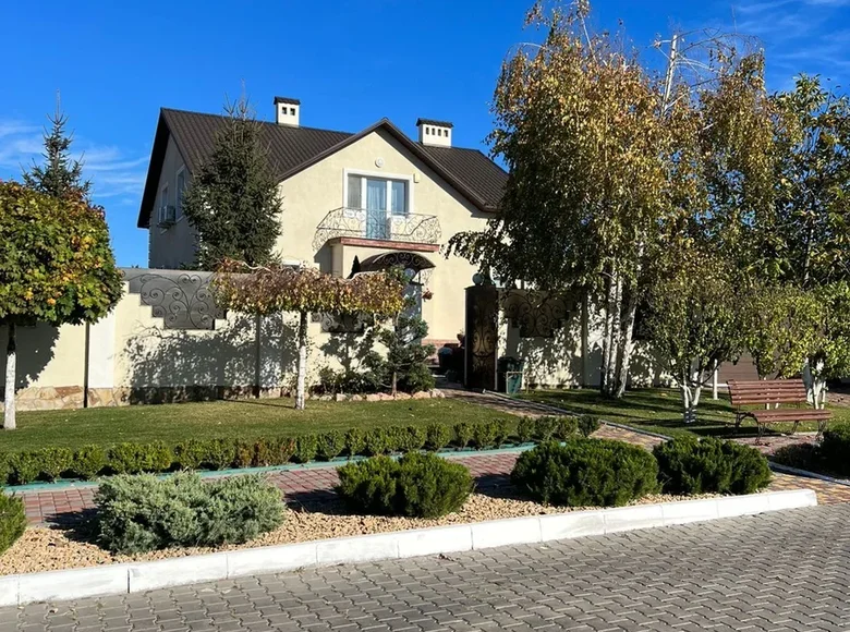 4 room house 215 m² Burlacha Balka, Ukraine