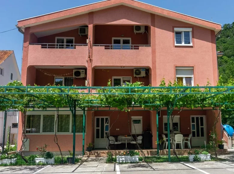Квартира 13 спален  Lastva Grbaljska, Черногория