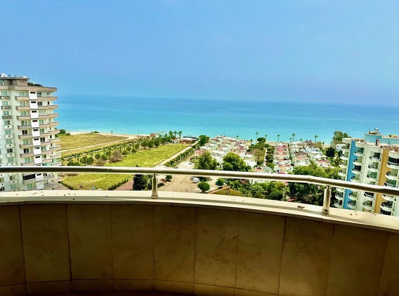 2 bedroom apartment 120 m² Mezitli, Turkey