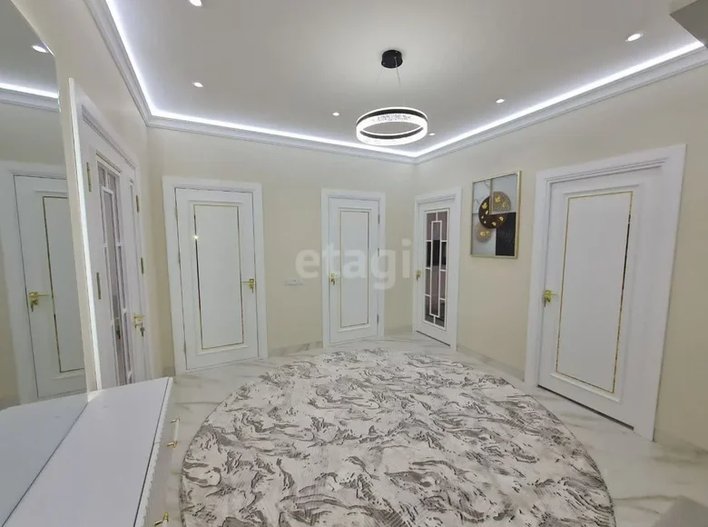 Kvartira 3 xonalar 99 m² Samarqandda