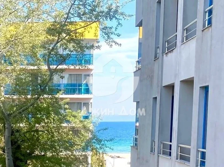 Mieszkanie 2 pokoi 75 m² Nesebyr, Bułgaria
