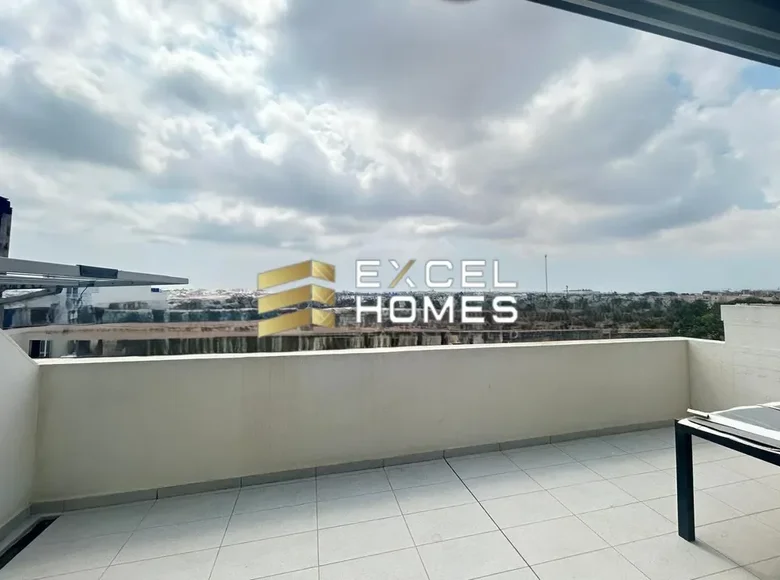 3 bedroom apartment  Zabbar, Malta