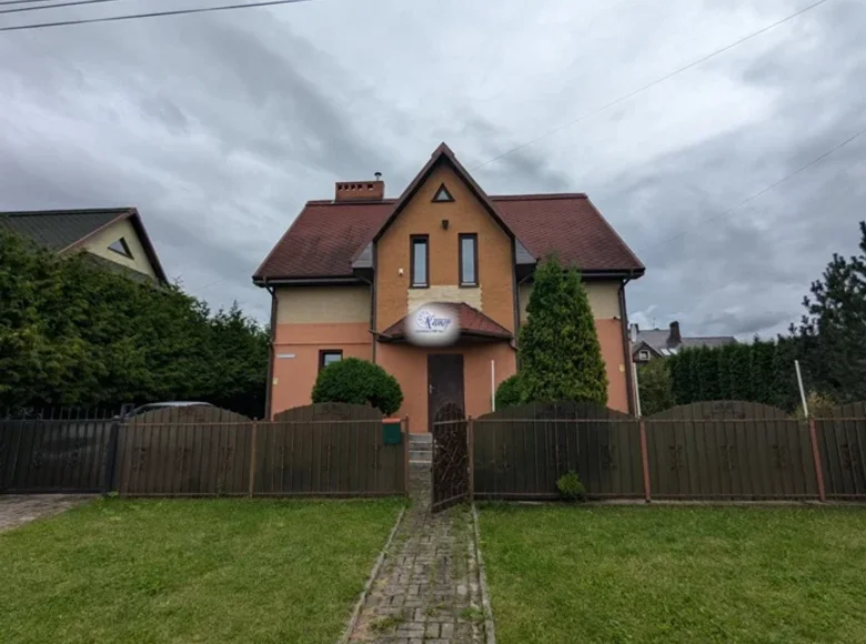 Dom 4 pokoi 195 m² Medvedevka, Rosja