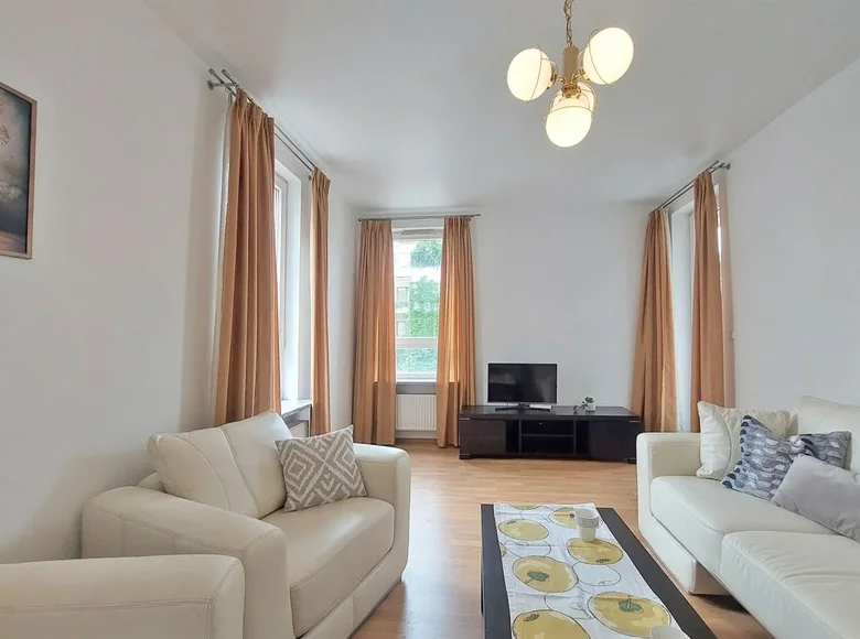 Wohnung 3 zimmer 70 m² in Warschau, Polen