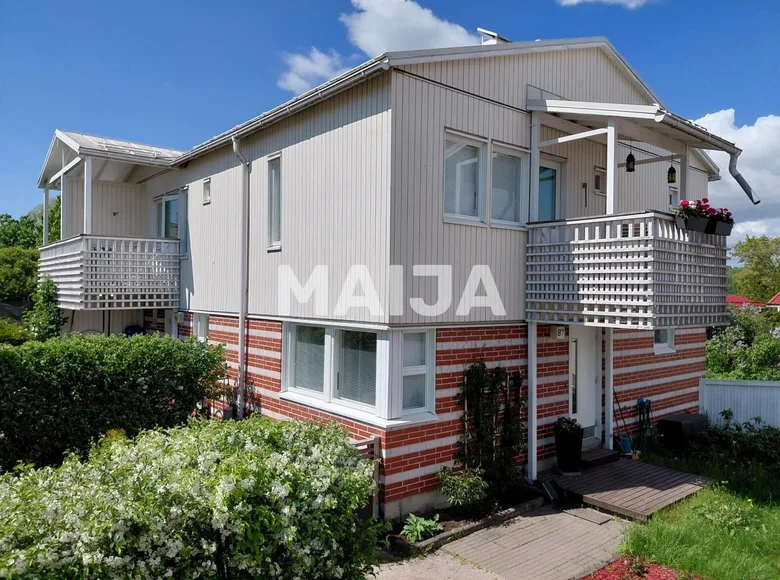 2 bedroom apartment 79 m² Helsinki sub-region, Finland