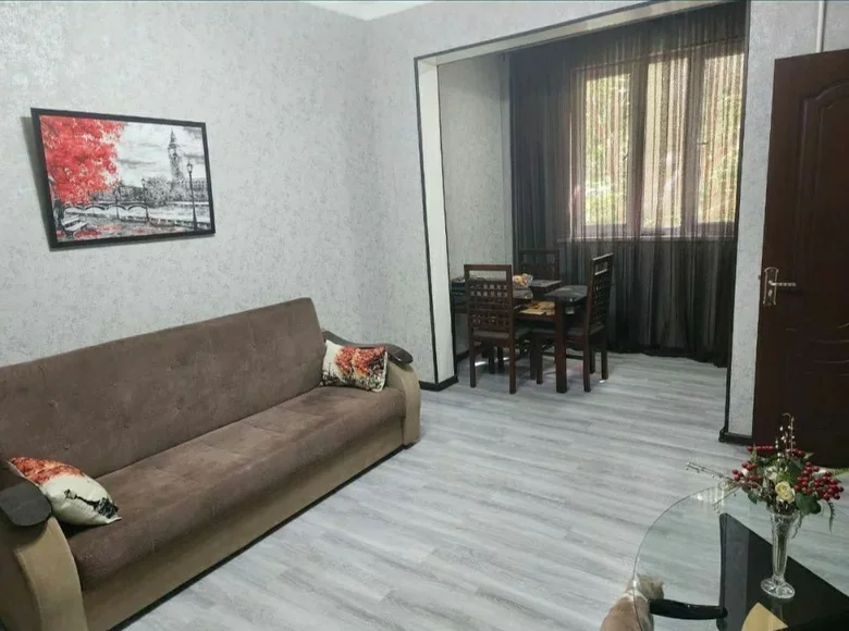 Kvartira 3 xonalar 60 m² Toshkentda