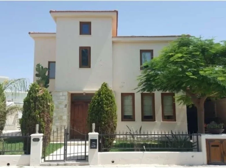 5 bedroom house 250 m² Larnaca, Cyprus