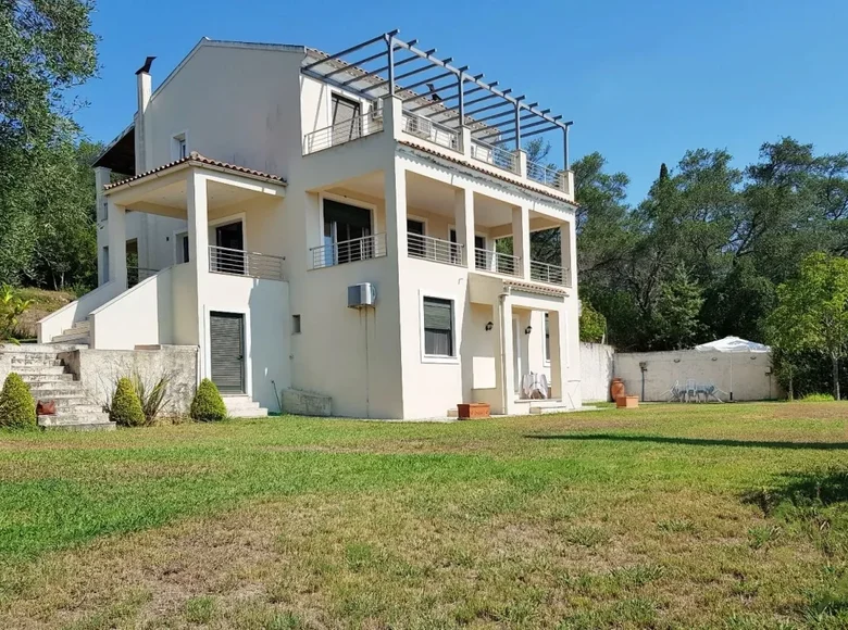 4 bedroom house 228 m² Kato Korakiana, Greece