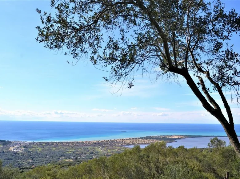 Land 1 room  Agios Dimitrios, Greece