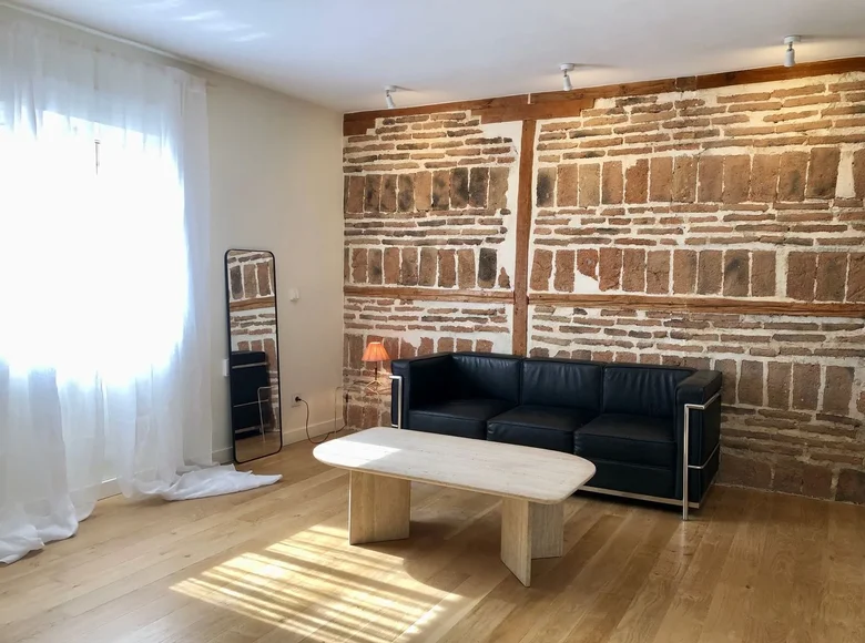 Mieszkanie 2 pokoi 78 m² Madryt, Hiszpania