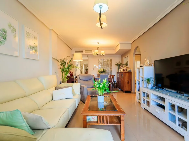 4 bedroom apartment  Torrevieja, Spain