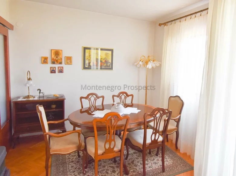 Mieszkanie 3 pokoi 95 m² Bijela, Czarnogóra