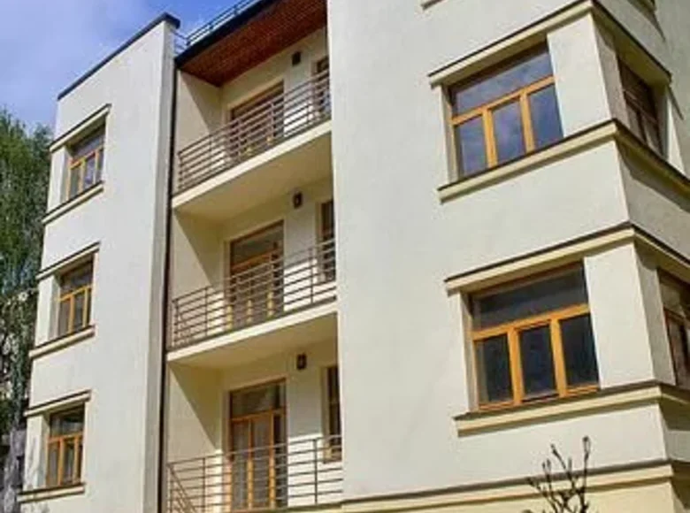 Casa 20 habitaciones 751 m² Riga, Letonia