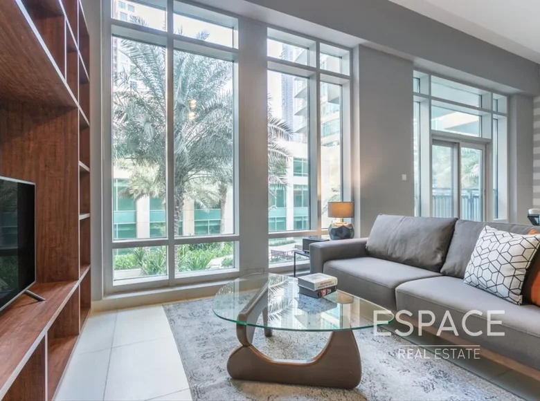 1 bedroom apartment 680 m² Dubai, United Arab Emirates