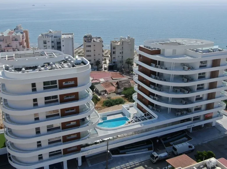 Mieszkanie 2 pokoi 200 m² Larnaka, Cypr