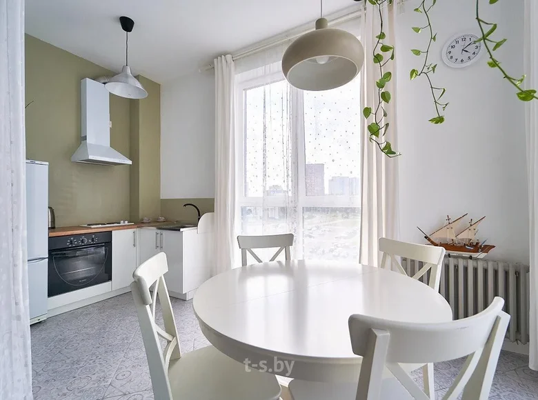 Apartamento 3 habitaciones 64 m² Minsk, Belarús