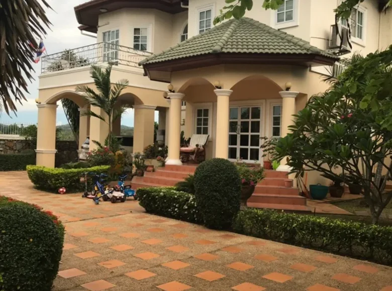 Вилла 3 спальни 180 м² Nong Pla Lai, Таиланд