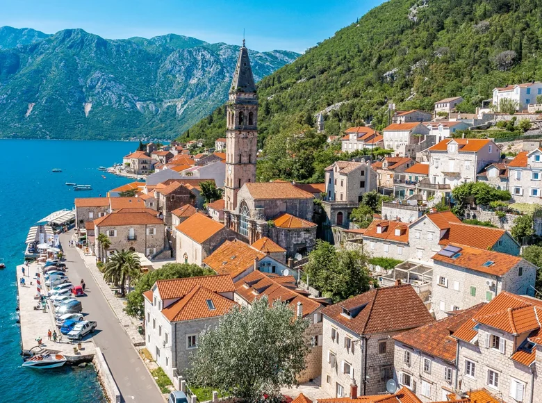 2 bedroom house 145 m² Perast, Montenegro