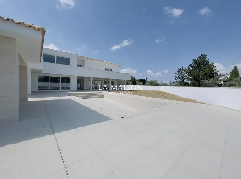 Casa 5 habitaciones 803 m² en Strovolos, Chipre