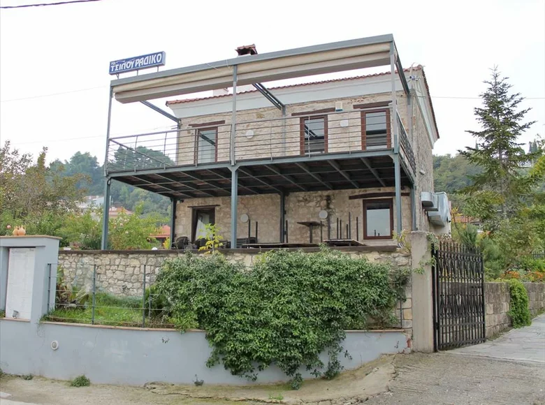 Commercial property 140 m² in Kriopigi, Greece