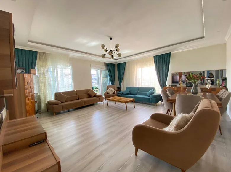 Bliźniak 4 pokoi 165 m² Alanya, Turcja