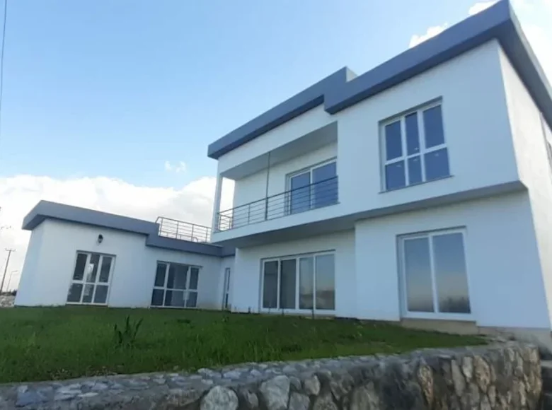 villa de 5 chambres 300 m² Kyrenia, Bases souveraines britanniques