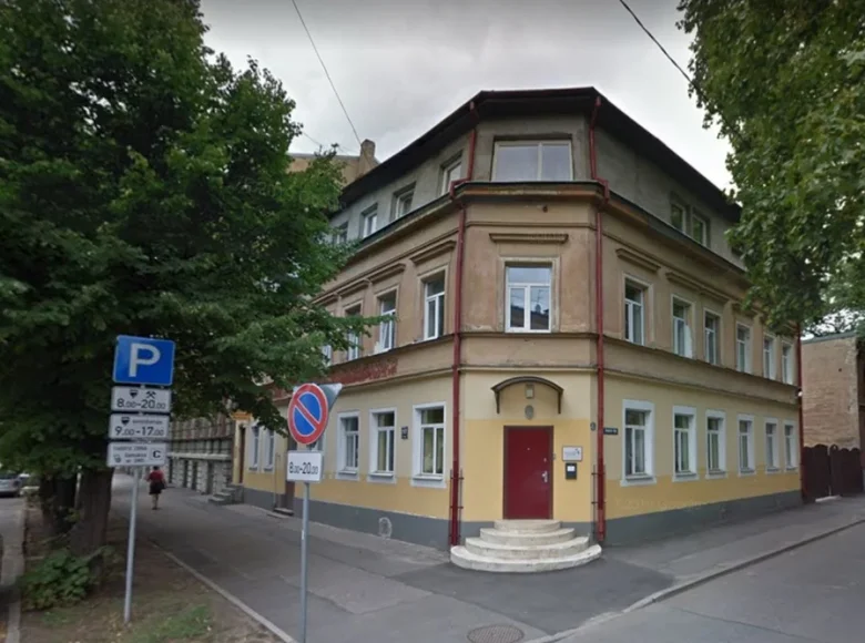 Revenue house 659 m² in Riga, Latvia
