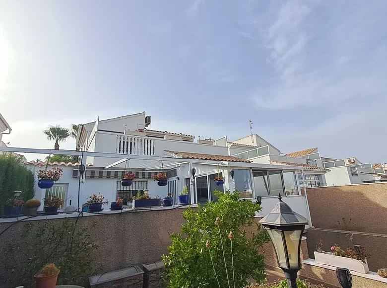 3 bedroom villa 182 m² Torrevieja, Spain