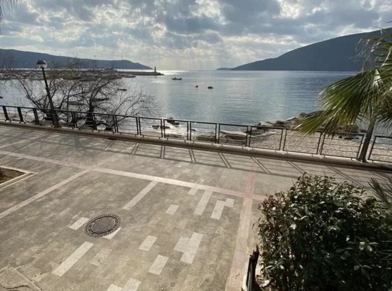 Casa 4 habitaciones 140 m² Herceg Novi, Montenegro