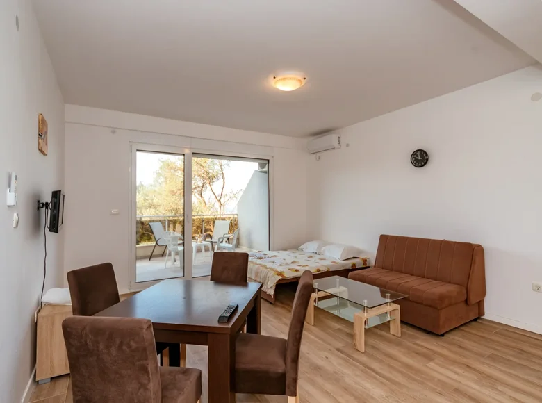 1 room apartment 45 m² Rafailovici, Montenegro