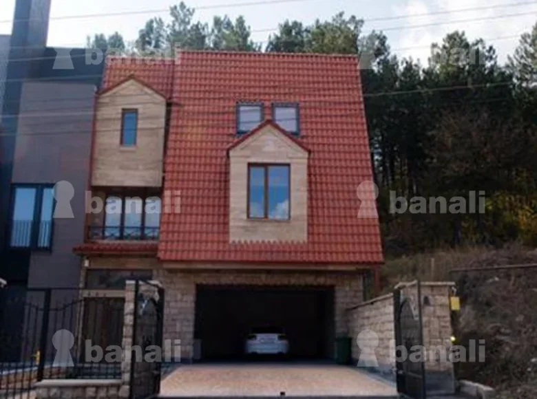 4 bedroom Mansion 260 m² Tsakhkadzor, Armenia