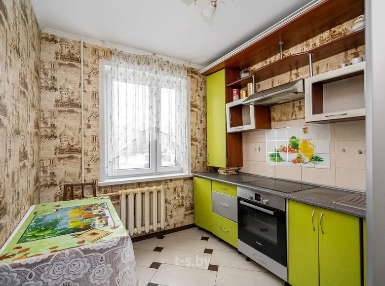 Mieszkanie 4 pokoi 87 m² Mińsk, Białoruś