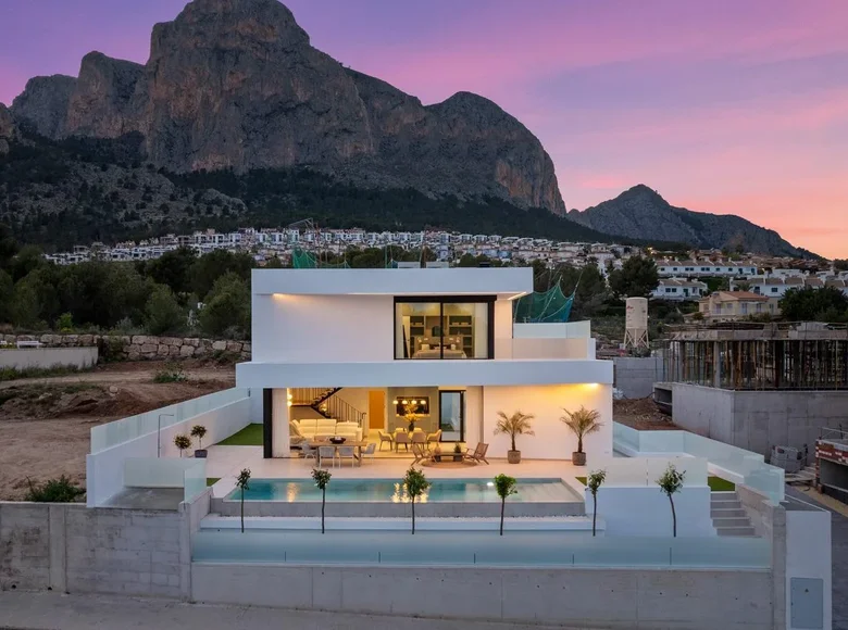 3 bedroom villa 306 m² Polop, Spain