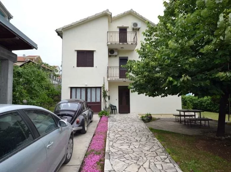House 249 m² Bijela, Montenegro