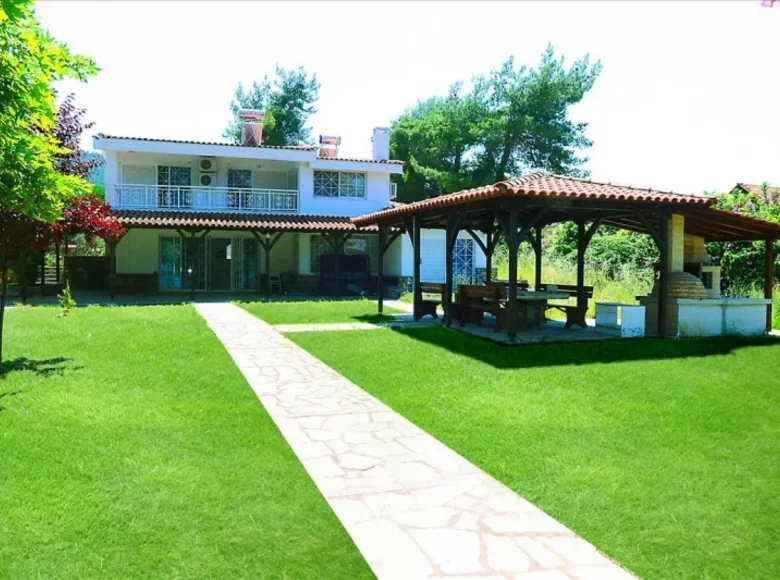 6 bedroom villa 250 m² Vourvourou, Greece